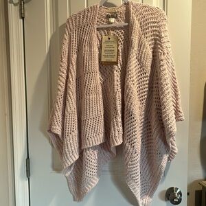 Women’s armless sweater shawl